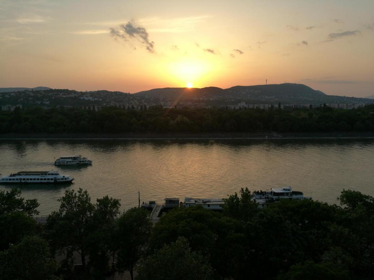 Διαμέρισμα 68 τ.μ. με 2 υπνοδωμάτιο και 1 ιδιωτικό μπάνιο σε 13. Ουζλιτποτφάρος - Άνγκιαλφολντ - Μ Βουδαπέστη Εξωτερικό φωτογραφία